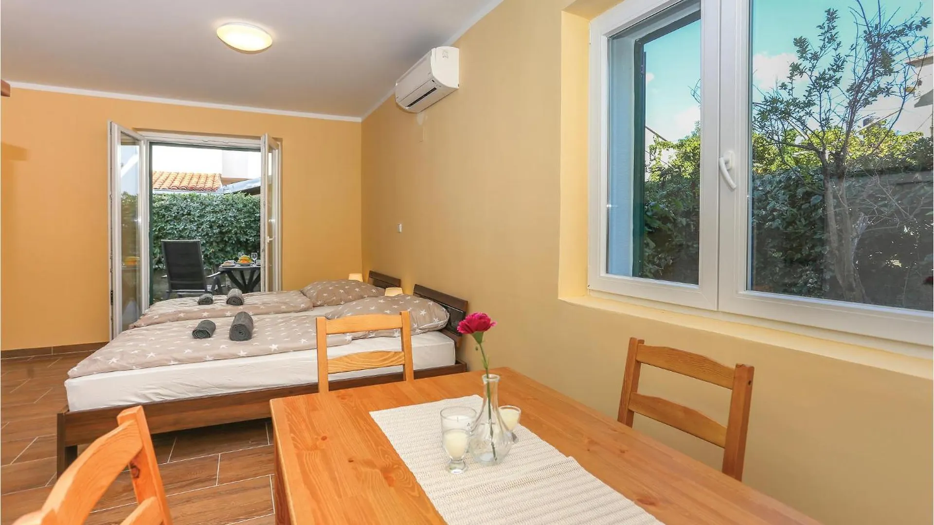 Amazing Apartment In Kastel Stari With Wifi Kastela